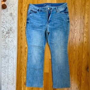 Old Navy High Rise Kicker Bootcut Jeans Size 16 Petite